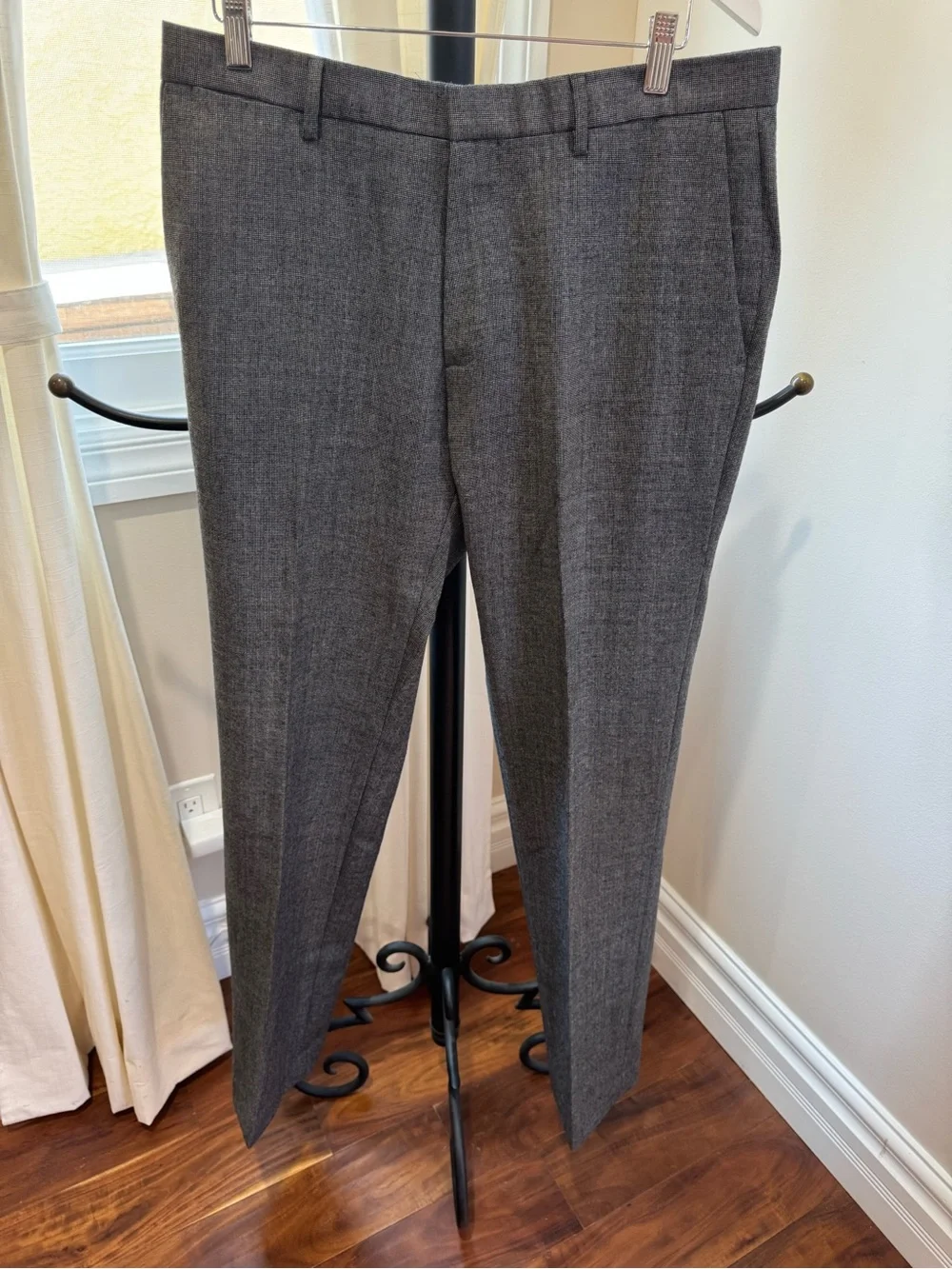 Banana Republic Gray Men’s Dress Pants Size 33x34 Wool Tailored Slim Fit